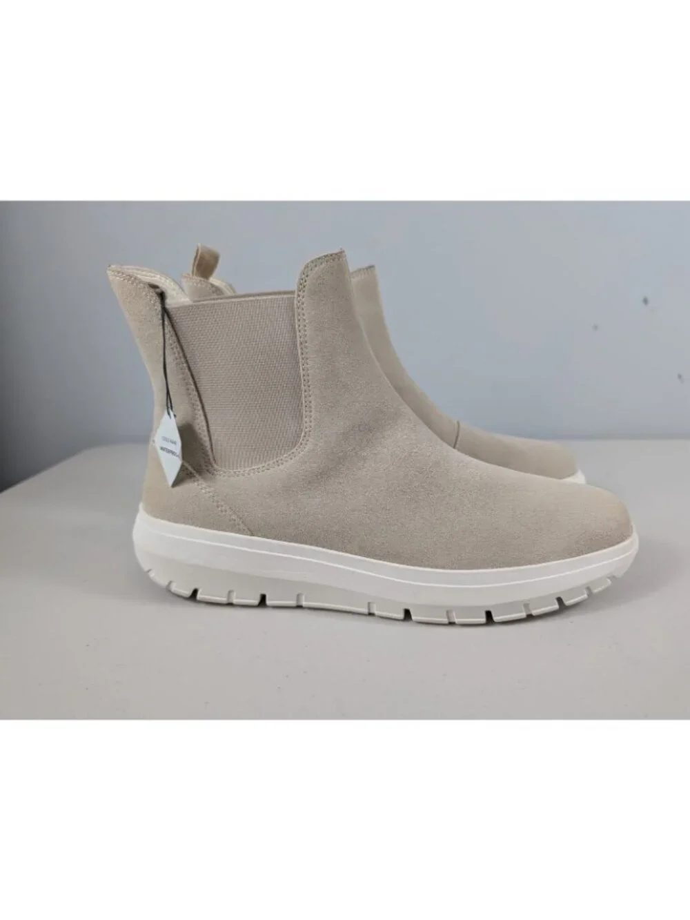 Cole Haan women's boots in cream Chelsea waterproof size 9.5B